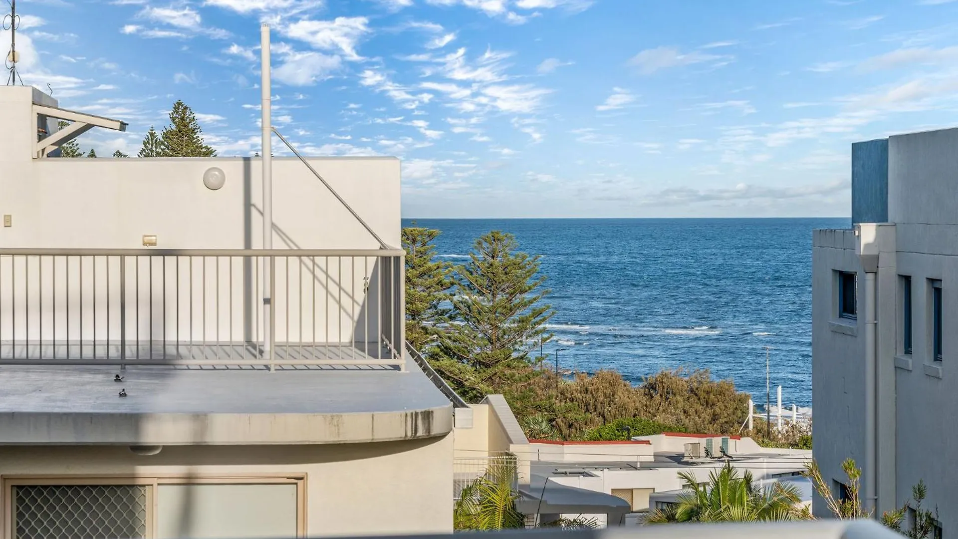 Kings Beachside Escape Spacious Apartment Centrally Located Caloundra 0*,  Australia