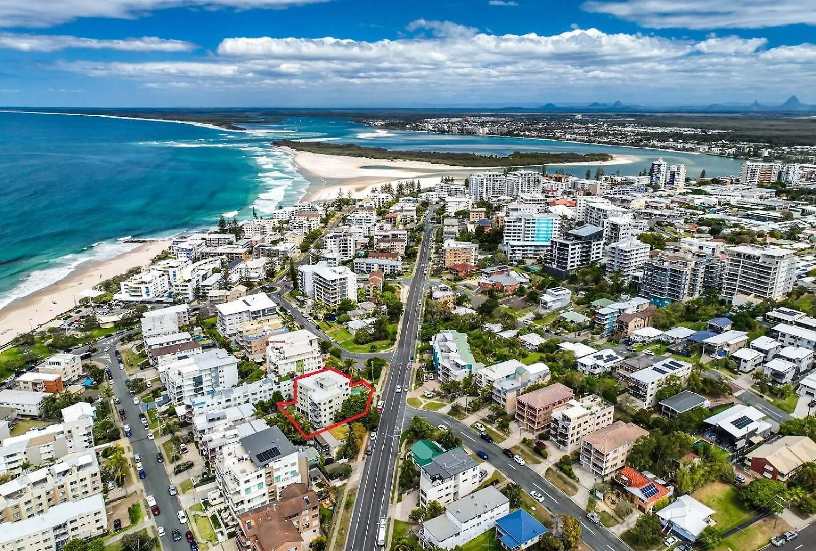 Kings Beachside Escape Spacious Apartment Centrally Located Caloundra Australia