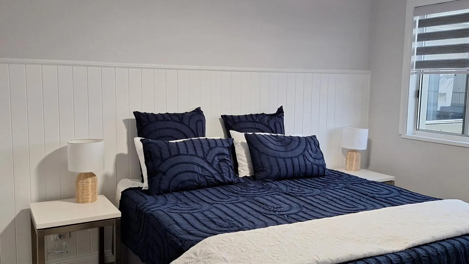 Kings Beachside Escape Spacious Apartment Centrally Located Caloundra Australia